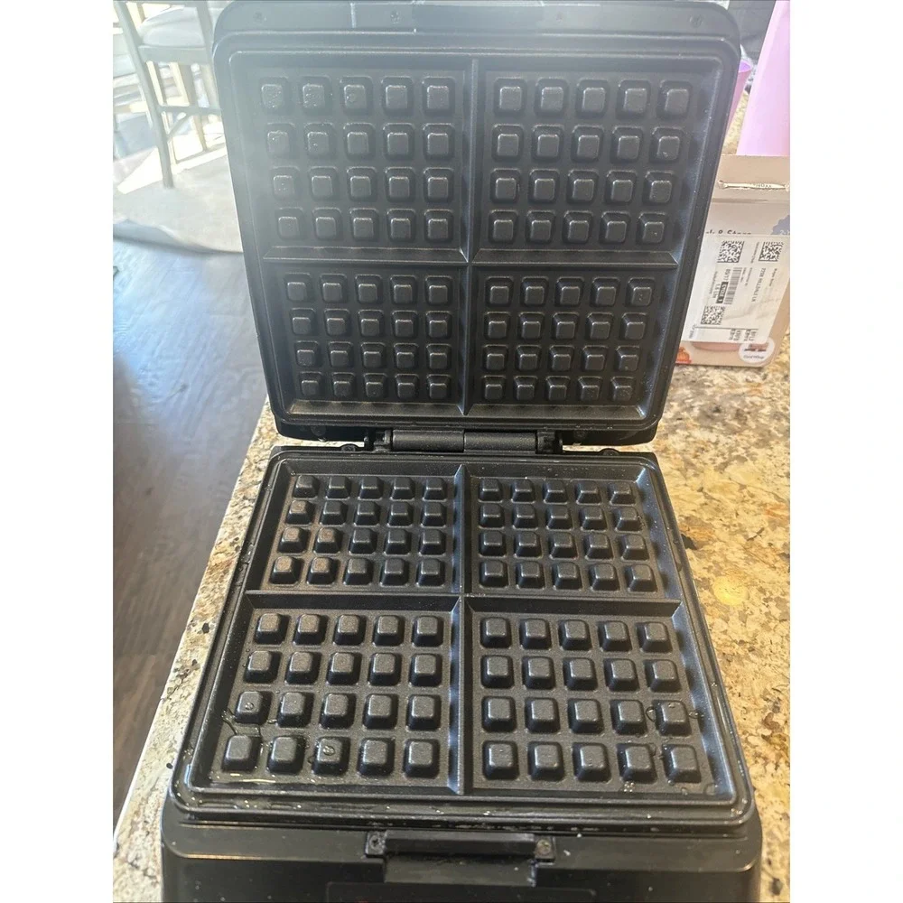 1300W Compact Electric Belgian Waffle Maker 4 Slice Non-Stick Square REDMOND